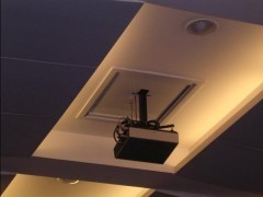 浙江杭州與寧波江蘇投影機電動吊架供應(yīng) 視訊會議系統(tǒng)的關(guān)鍵設(shè)備